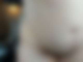 Live cam show with Danna38topless - Green Eyes on CamwithHer