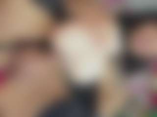 KhelanyTs1's Live Sex Cam Show