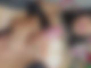 KhelanyTs1's Live Sex Cam Show