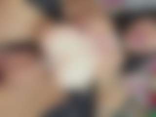 KhelanyTs1's Live Sex Cam Show