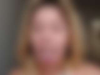 mrspeachesxoxo's Live Sex Cam Show