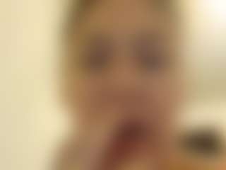mrspeachesxoxo's Live Sex Cam Show