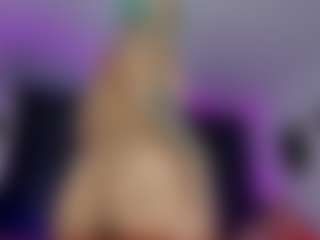 ravenwittch's Live Sex Cam Show