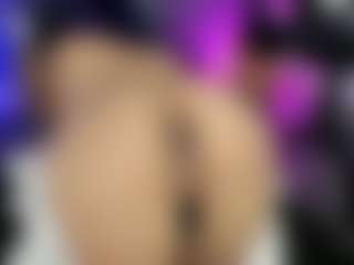 ravenwittch's Live Sex Cam Show