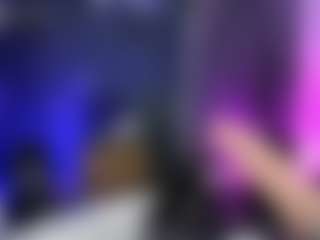 ravenwittch's Live Sex Cam Show