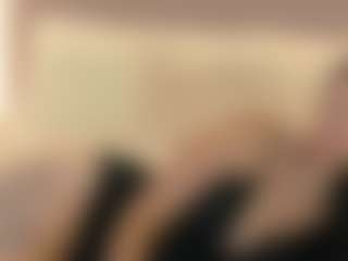 Live cam show with Anaayss - Normal on Milfs Live