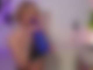 curlynatashaa's Live Sex Cam Show