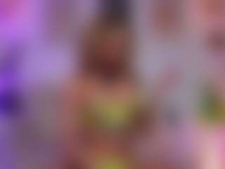 curlynatashaa MILF webcam performer live streaming