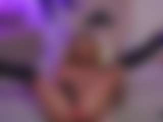 Live cam show with curlynatashaa - Smoking on Cam Slut