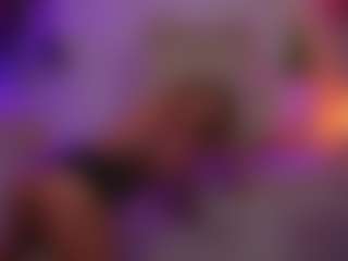 curlynatashaa's Live Sex Cam Show