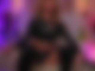 curlynatashaa MILF webcam performer live streaming