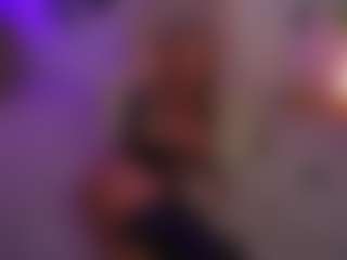 curlynatashaa's Live Sex Cam Show