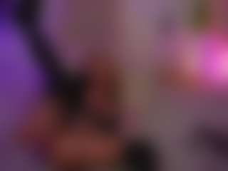 Live cam show with curlynatashaa - Smoking on liverealitysex.com
