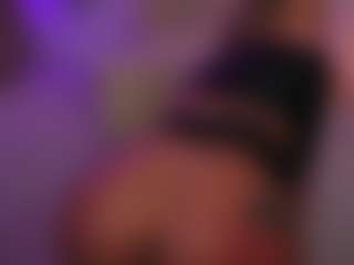 Live cam show with curlynatashaa - Strip Blonde Hair on AdultVida.com