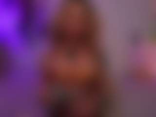 curlynatashaa MILF webcam performer live streaming