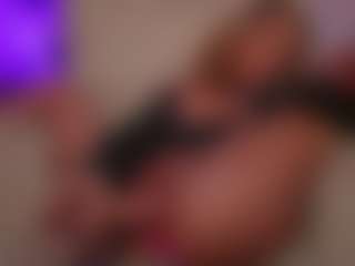 curlynatashaa's Live Sex Cam Show