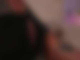 Live cam show with curlynatashaa - Brown Eyes Blonde Hair on Camsoda