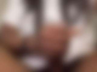 marcelle21818's Live Sex Cam Show