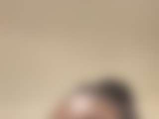marcelle21818's Live Sex Cam Show