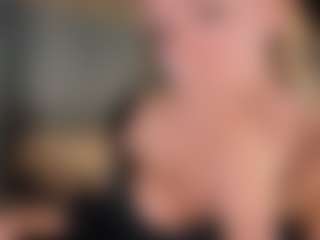 Live cam show with Untamed Reina - Role Play on SmokeAndPoke
