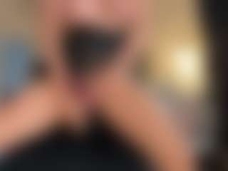Live cam show with Untamed Reina - Sph on LiveSexCams6