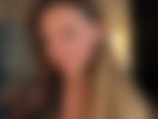 Live cam show with Untamed Reina - Red Hair Fetish on Milfs Live