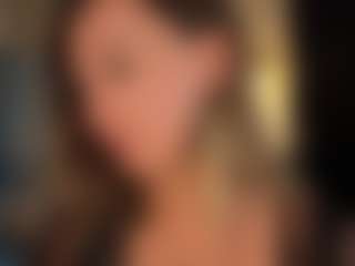Live cam show with Untamed Reina - Sph on Camiplay Live