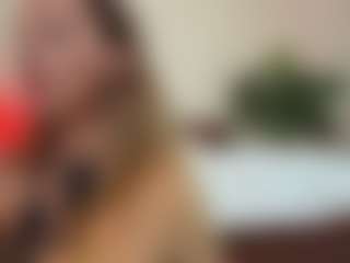 Live cam show with Untamed Reina - Red Hair Shaved Pussy on TottyGirls