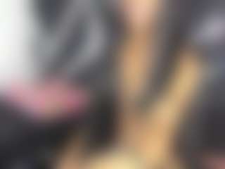 Live cam show with angelkyraasm - Petite on Camsoda