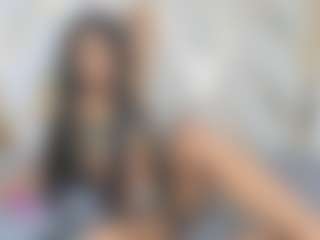 Live cam show with angelkyraasm - Twerk on Camsoda