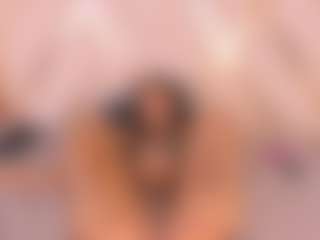 Live cam show with angelkyraasm - Athletic Dildo on SquirtSoMuch