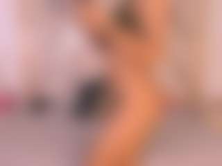 Live cam show with angelkyraasm - Shaved Pussy on friskycurves.com