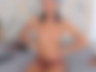 Live cam show with angelkyraasm - Moaning on SinfulBabes