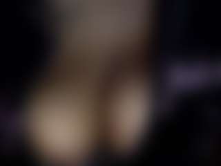 Live cam show with HunnIBoo - Body Massage on TottyGirls