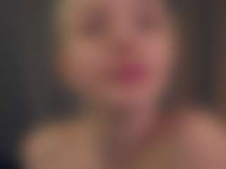 Live cam show with SuanneDano - Tiny Tits on fuck-show.com