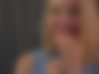 Live cam show with SuanneDano - Solo Show on Cam Slut