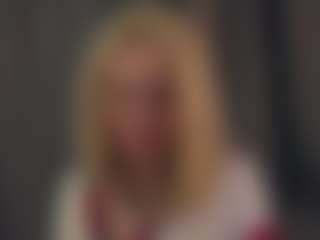 Live cam show with SuanneDano - Tiny Tits on Camming Site