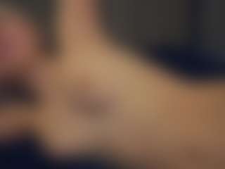 Live cam show with SuanneDano - Gray Eyes on milfzrlive.com