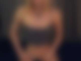 Live cam show with SuanneDano - Young Adult on luckytryst.com