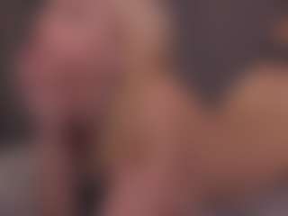 Live cam show with SuanneDano - Upskirt on Nude Live Now