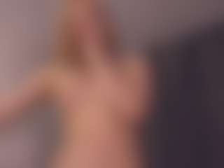 Live cam show with SuanneDano - Gray Eyes on galaxygirlnitro.com