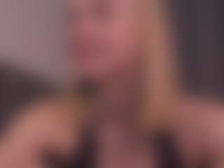 Live cam show with SuanneDano - Gray Eyes on pussylord.com