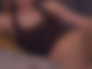 Live cam show with SuanneDano - Gray Eyes on camgirlchat.live