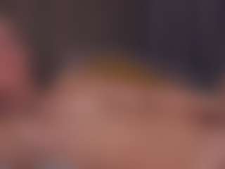 Live cam show with SuanneDano - Upskirt on Hubzter Live