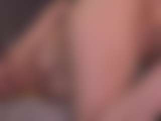 Live cam show with SuanneDano - Upskirt on sexylive.show