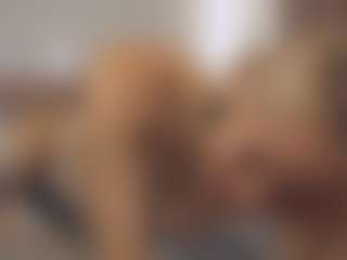 Live cam show with SuanneDano - Gray Eyes on Camsoda