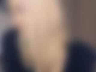 Pokaz na żywo z SuanneDano - Upskirt na Camsoda