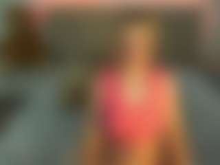 Live cam show with AlinaLemon - Blonde Hair on live18s.com