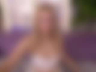 AlinaLemon's Live Sex Cam Show