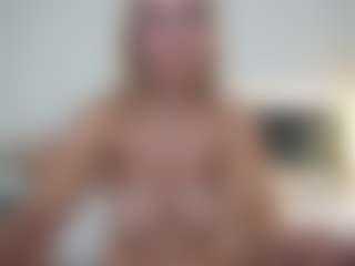 AlinaLemon's Live Sex Cam Show